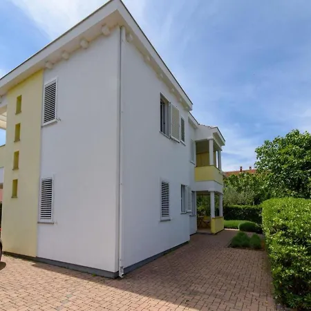Alluring In Suko An Near Sea Apartament